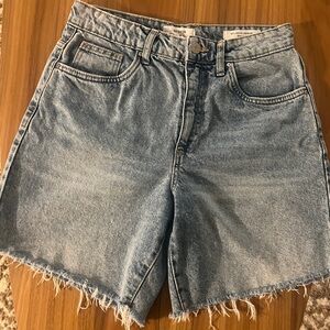 Cotton On Relaxed Mid Rise Denim Jean Shorts Festival Summer Casual
